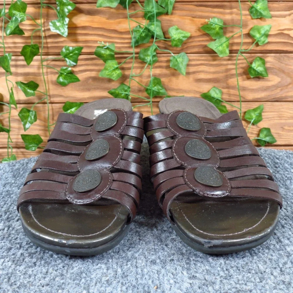 Strictly Comfort Women Strappy Wedge Sandals Sz 9.5 Casual Slide Brown Medallion